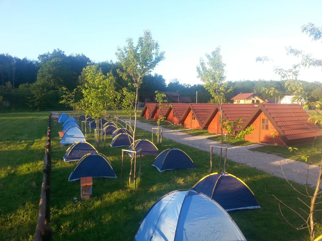 Bungalows Rizvan City Brusane Quarto foto
