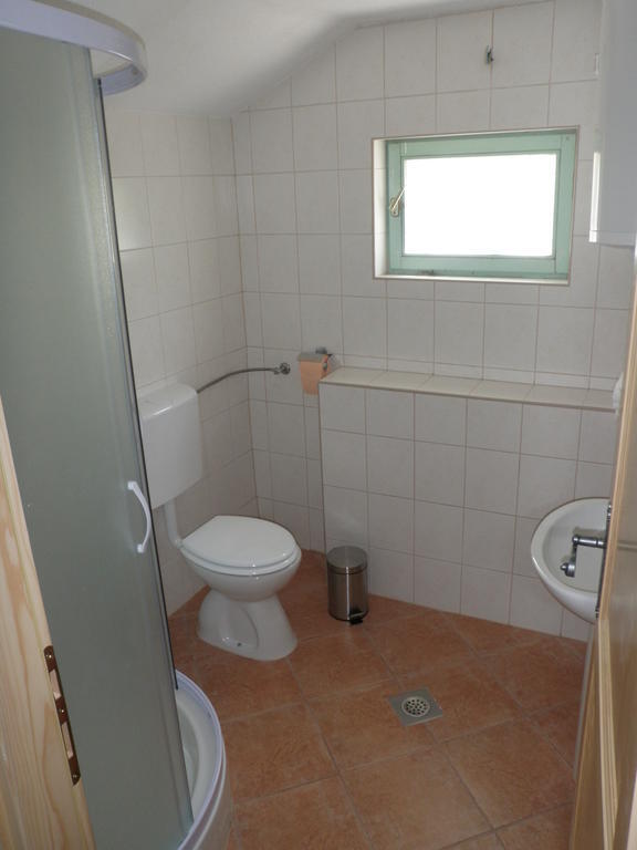 Bungalows Rizvan City Brusane Quarto foto